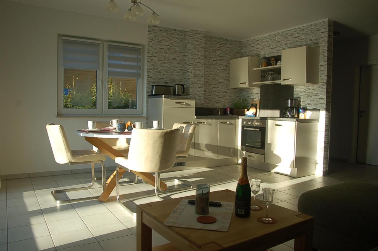 Behagliches Ferienhaus Zaunkoenig -Mit Kamin Und Sauna Tanne Esterno foto