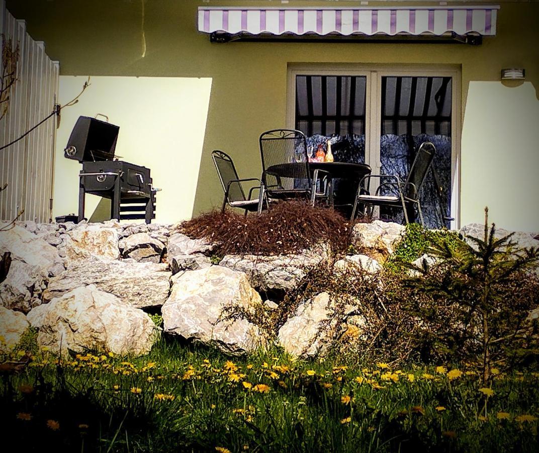 Behagliches Ferienhaus Zaunkoenig -Mit Kamin Und Sauna Tanne Esterno foto